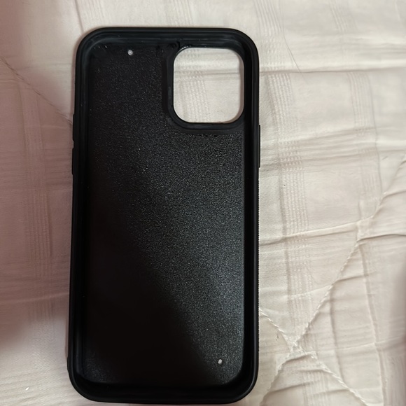 iPhone 12 Pro case - Picture 2 of 2